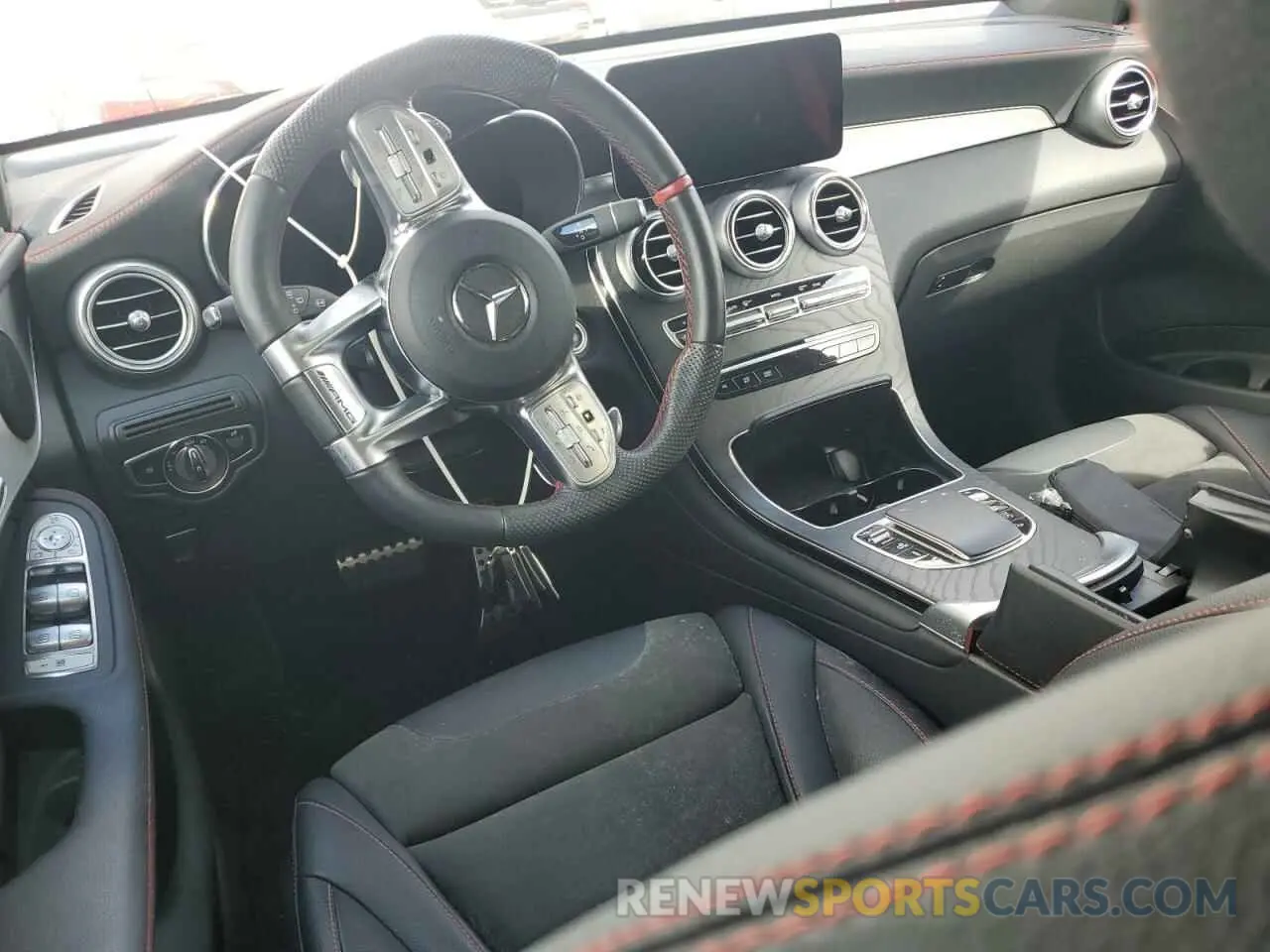 8 Photograph of a damaged car W1N0G6EB7NV397640 MERCEDES-BENZ GLC-CLASS 2022