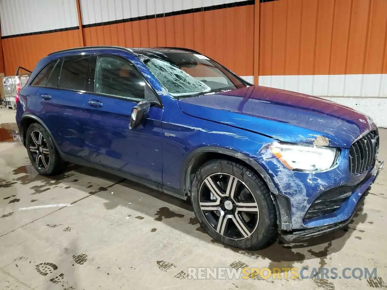 4 Photograph of a damaged car W1N0G6EB8NG033859 MERCEDES-BENZ GLC-CLASS 2022