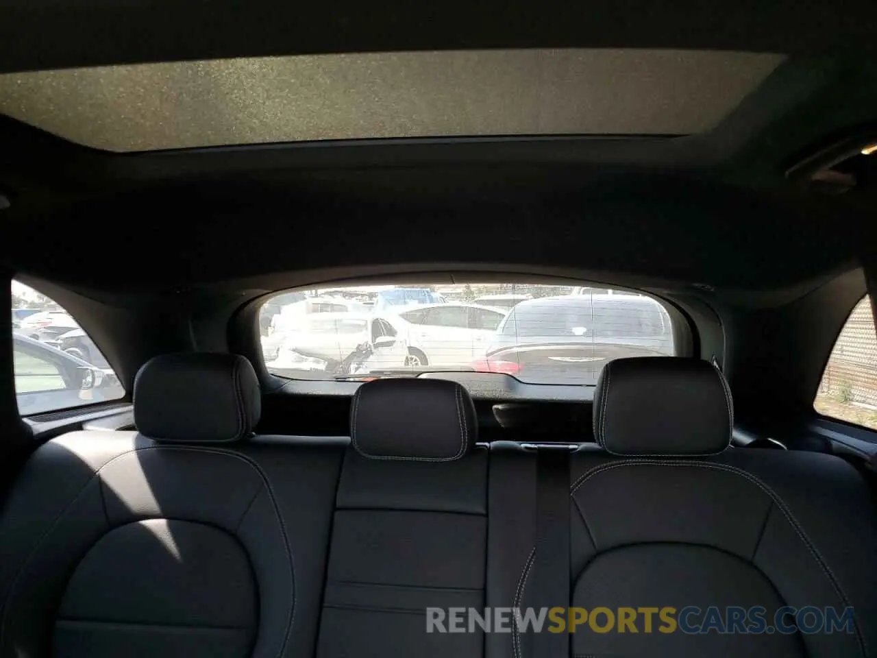 10 Photograph of a damaged car W1N0G8DB0NV347143 MERCEDES-BENZ GLC-CLASS 2022