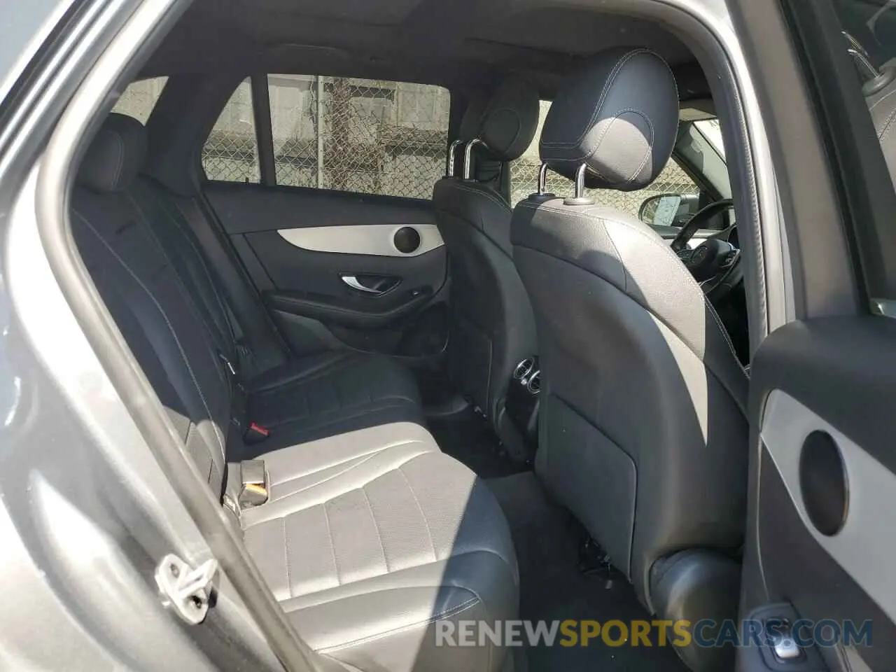 11 Photograph of a damaged car W1N0G8DB0NV347143 MERCEDES-BENZ GLC-CLASS 2022