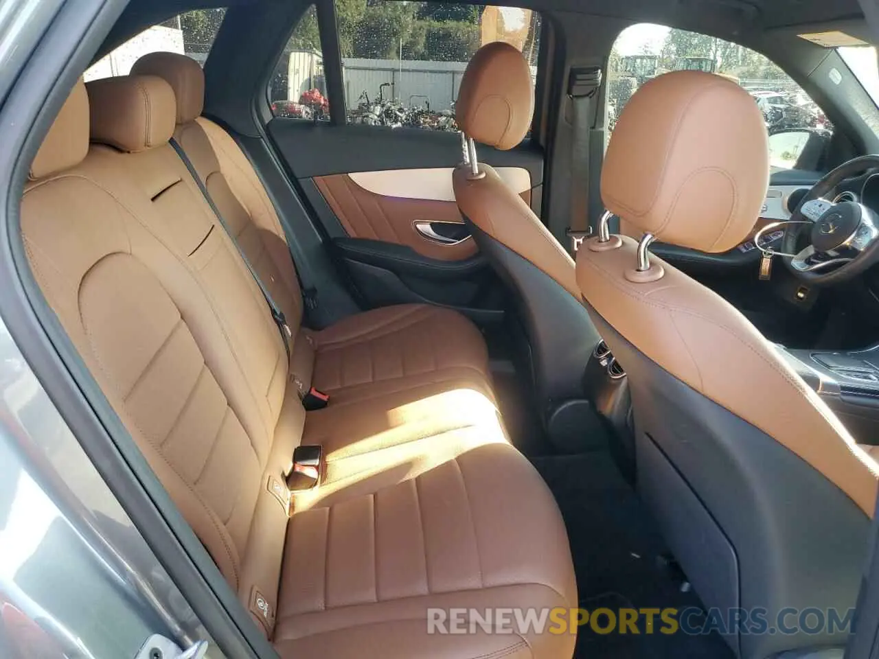 11 Photograph of a damaged car W1N0G8DB0NV361169 MERCEDES-BENZ GLC-CLASS 2022