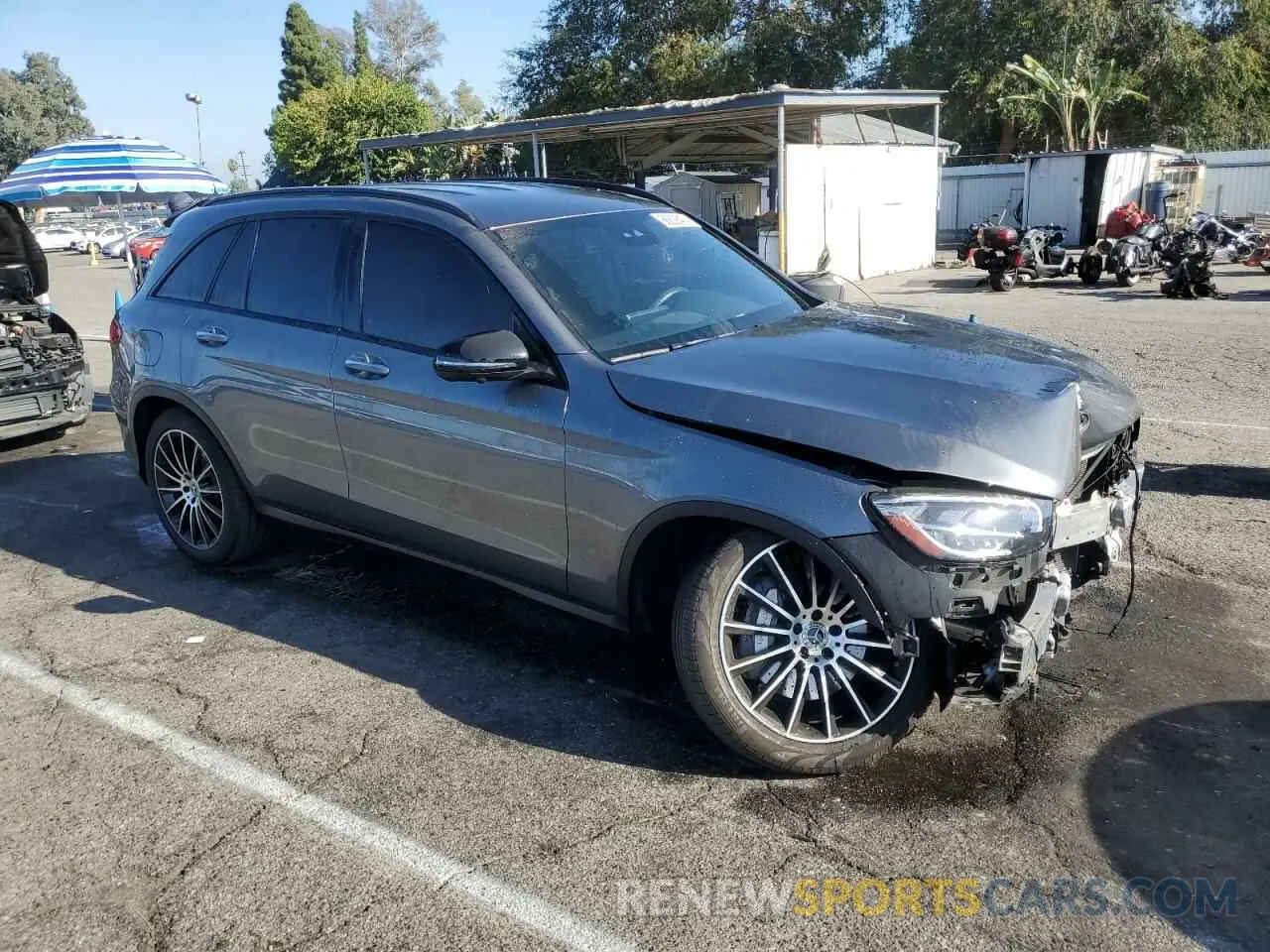 4 Photograph of a damaged car W1N0G8DB0NV361169 MERCEDES-BENZ GLC-CLASS 2022
