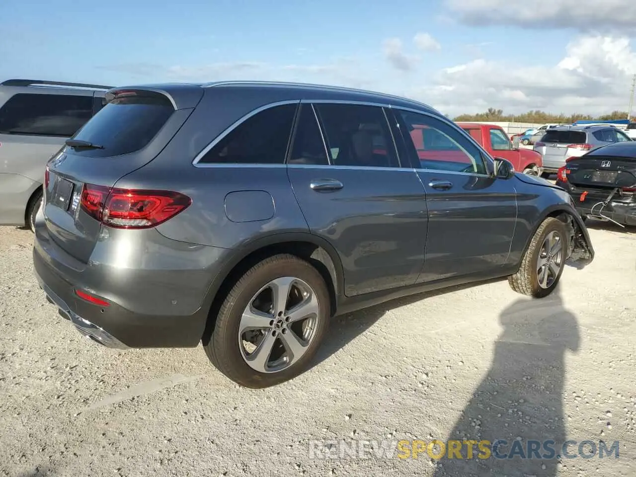 3 Photograph of a damaged car W1N0G8DB2NV351081 MERCEDES-BENZ GLC-CLASS 2022