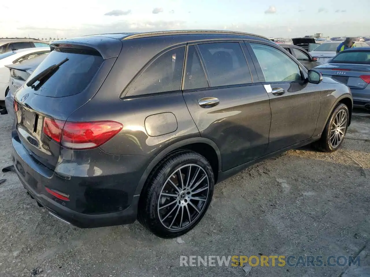 3 Photograph of a damaged car W1N0G8DB3NG090502 MERCEDES-BENZ GLC-CLASS 2022
