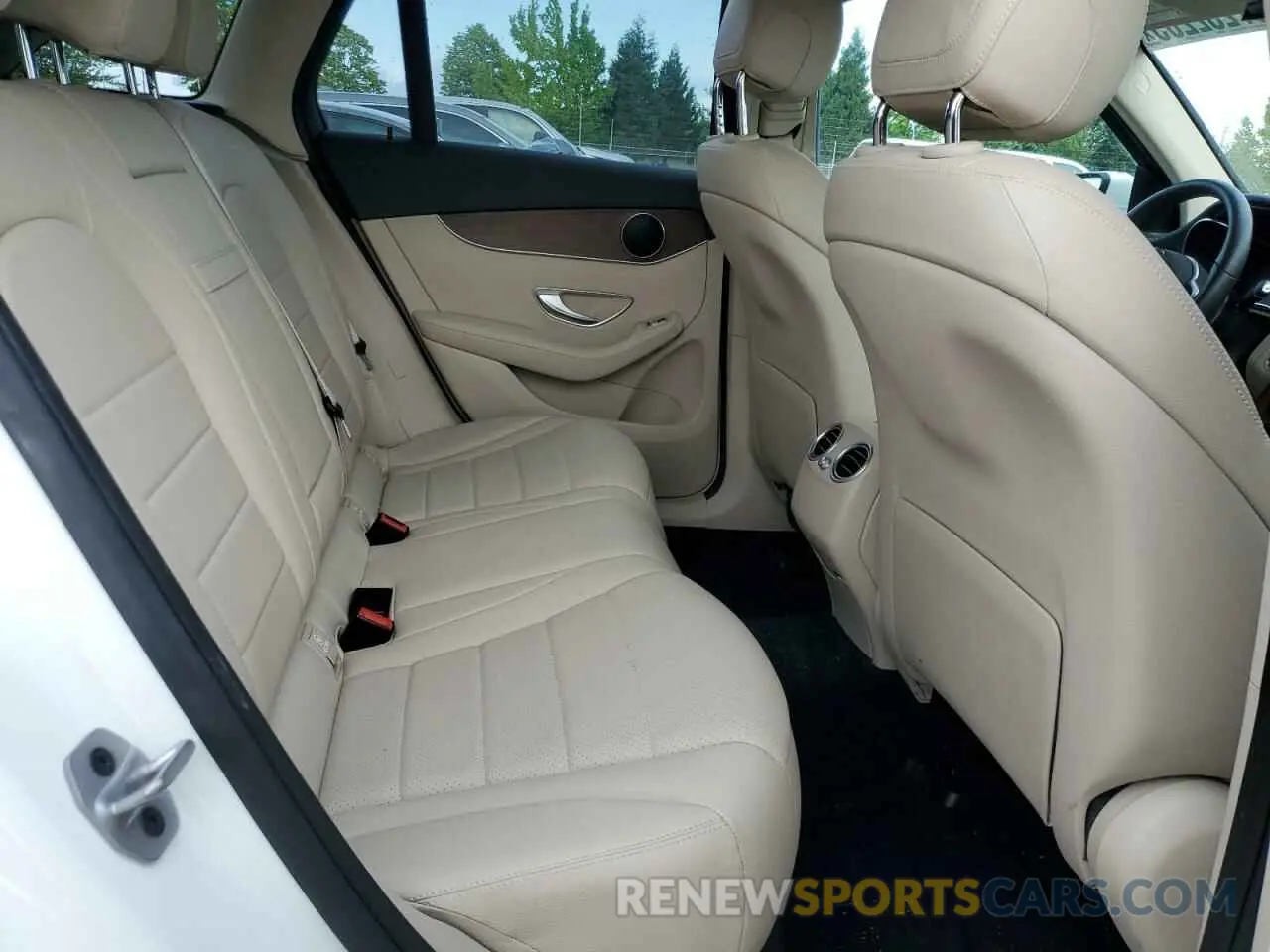 11 Photograph of a damaged car W1N0G8DB3NG098423 MERCEDES-BENZ GLC-CLASS 2022