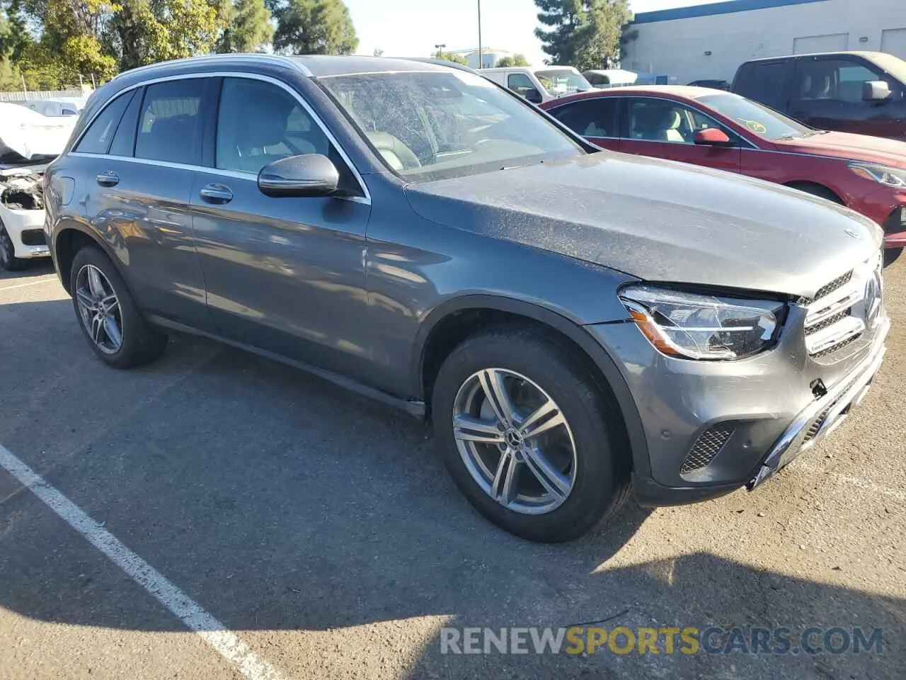 4 Photograph of a damaged car W1N0G8DB3NV338159 MERCEDES-BENZ GLC-CLASS 2022