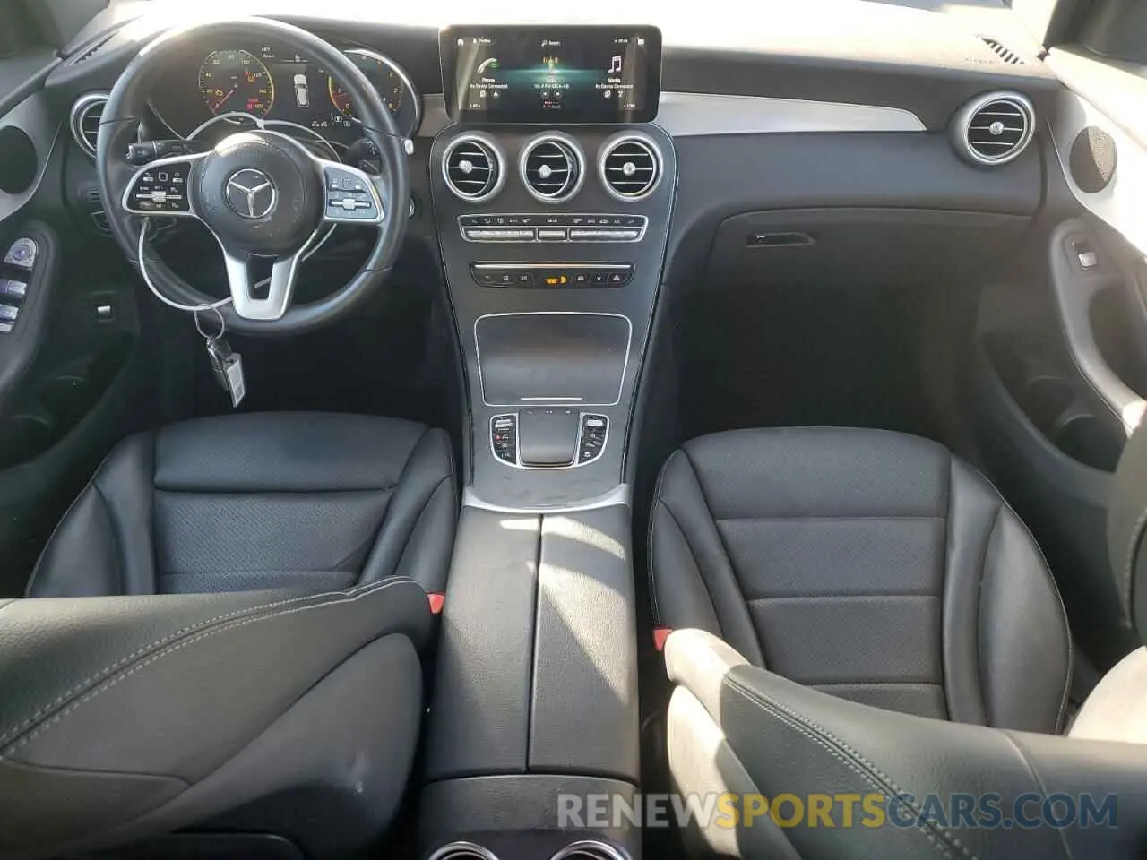 8 Photograph of a damaged car W1N0G8DB3NV338159 MERCEDES-BENZ GLC-CLASS 2022