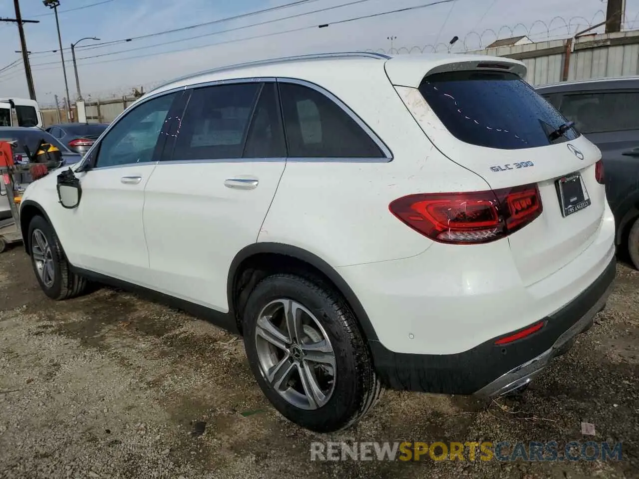 2 Photograph of a damaged car W1N0G8DB3NV387409 MERCEDES-BENZ GLC-CLASS 2022