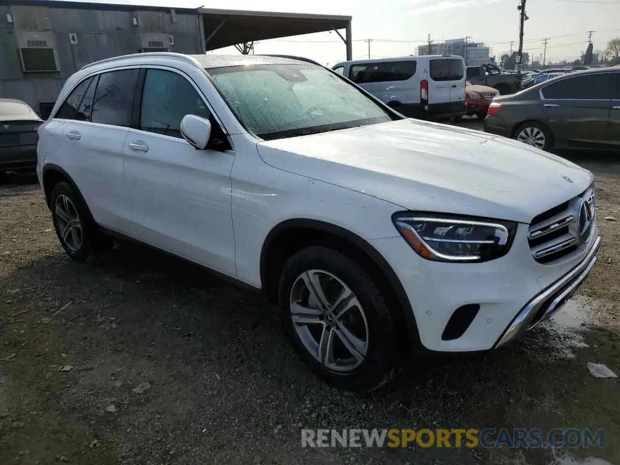 4 Photograph of a damaged car W1N0G8DB3NV387409 MERCEDES-BENZ GLC-CLASS 2022
