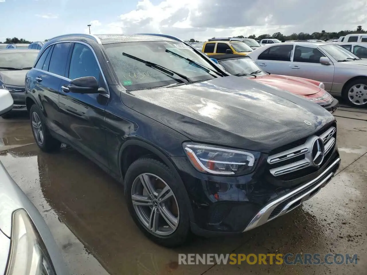 4 Photograph of a damaged car W1N0G8DB3NV388270 MERCEDES-BENZ GLC-CLASS 2022