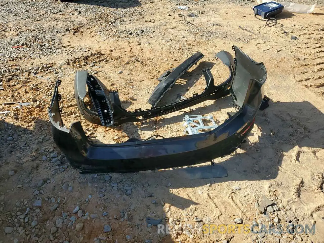 13 Photograph of a damaged car W1N0G8DB4NV326568 MERCEDES-BENZ GLC-CLASS 2022