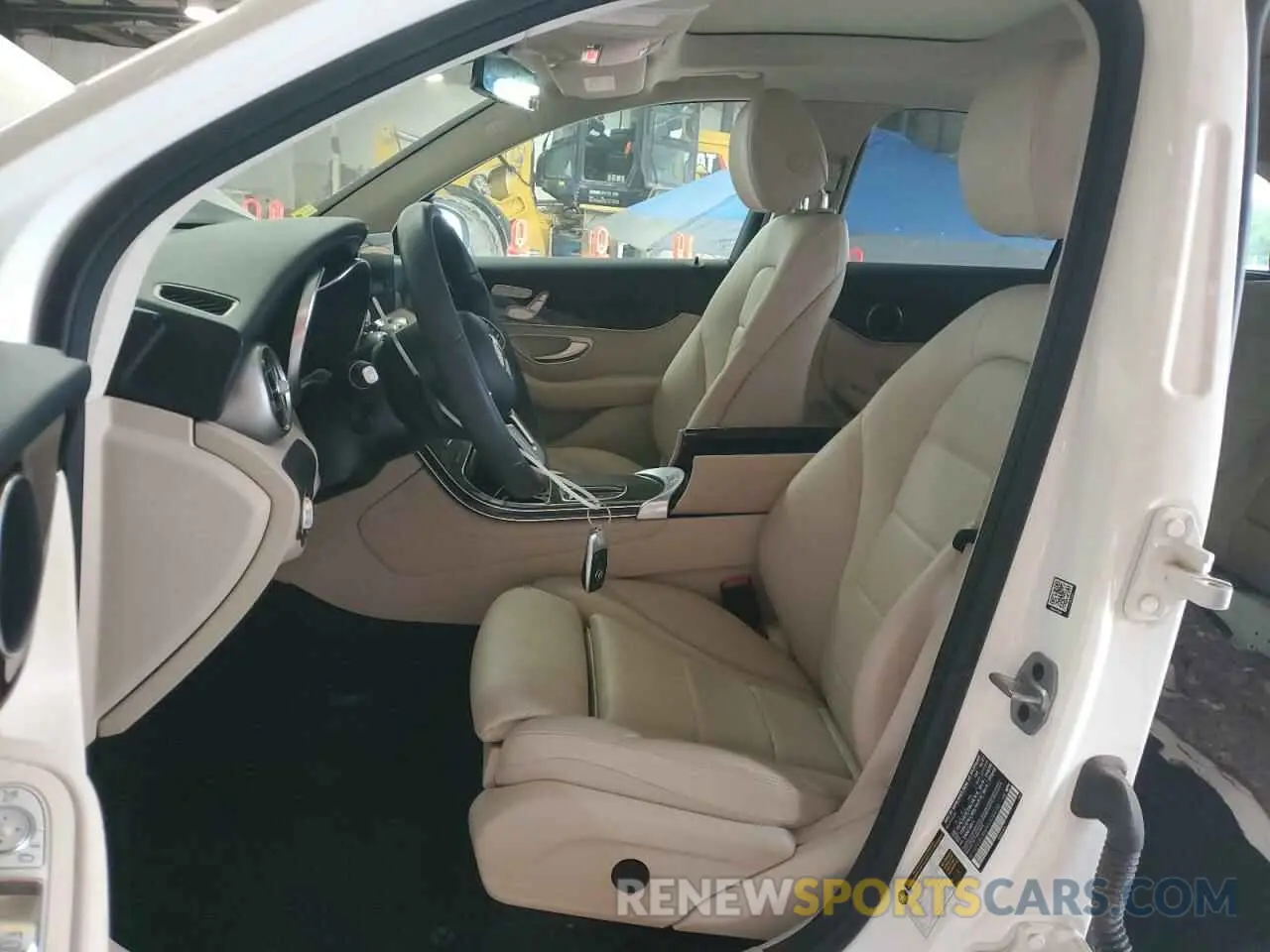 7 Photograph of a damaged car W1N0G8DB4NV336470 MERCEDES-BENZ GLC-CLASS 2022