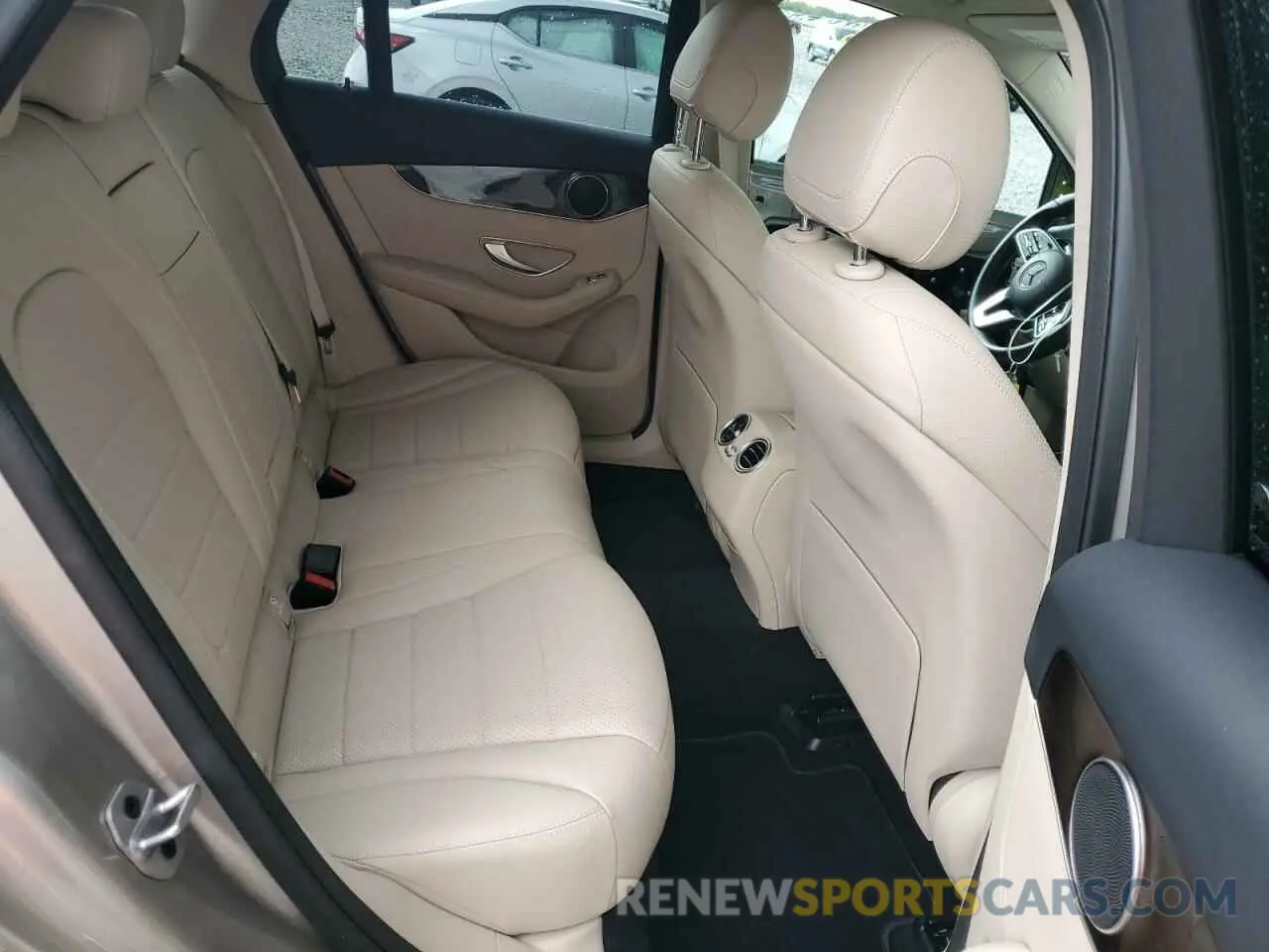 11 Photograph of a damaged car W1N0G8DB4NV384292 MERCEDES-BENZ GLC-CLASS 2022