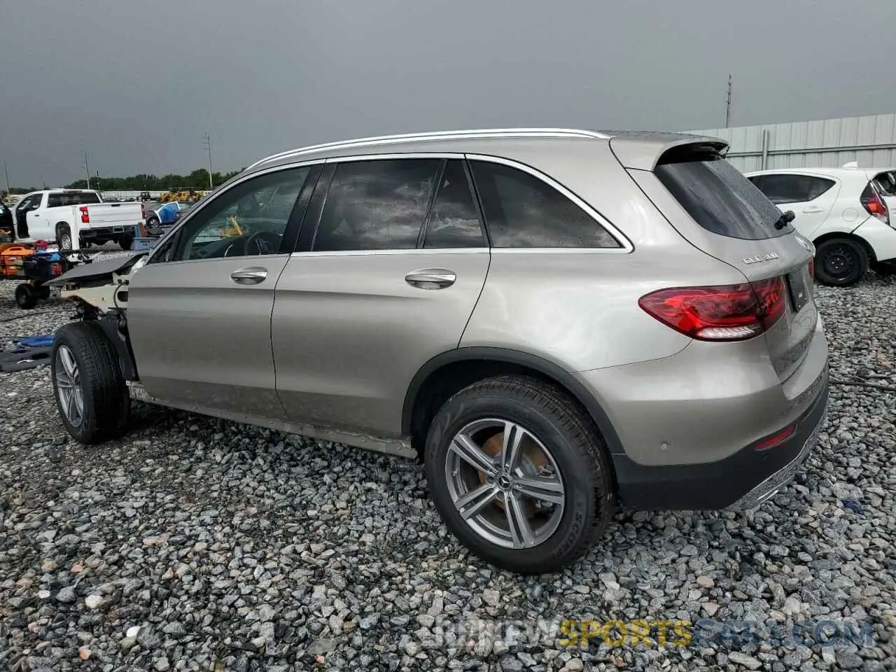 2 Photograph of a damaged car W1N0G8DB4NV384292 MERCEDES-BENZ GLC-CLASS 2022