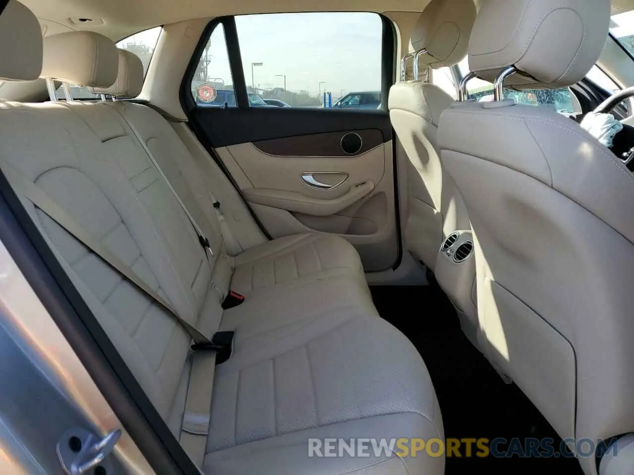 11 Photograph of a damaged car W1N0G8DB6NV388716 MERCEDES-BENZ GLC-CLASS 2022