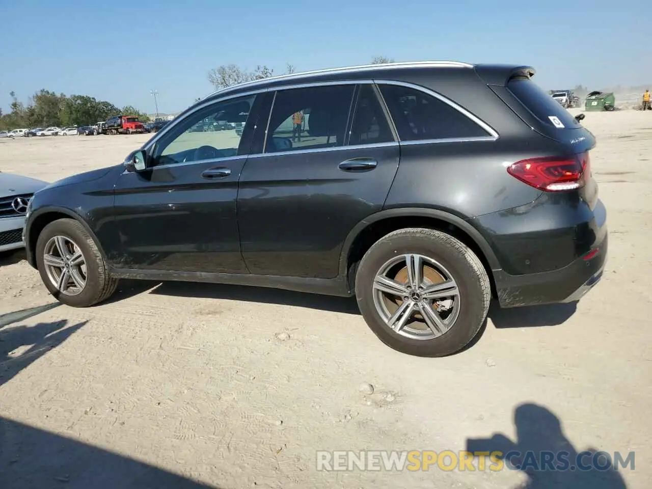 2 Photograph of a damaged car W1N0G8DB7NG103770 MERCEDES-BENZ GLC-CLASS 2022