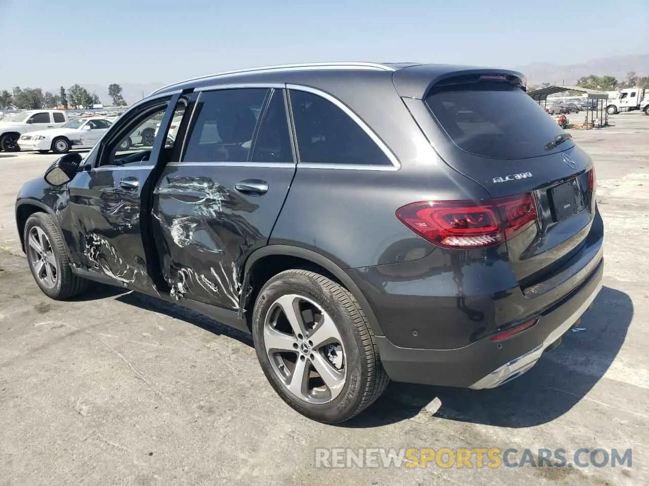 2 Photograph of a damaged car W1N0G8DB7NG116826 MERCEDES-BENZ GLC-CLASS 2022