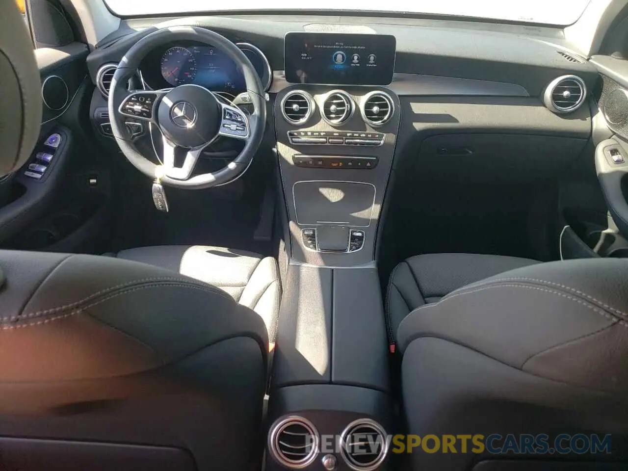 8 Photograph of a damaged car W1N0G8DB7NG116826 MERCEDES-BENZ GLC-CLASS 2022