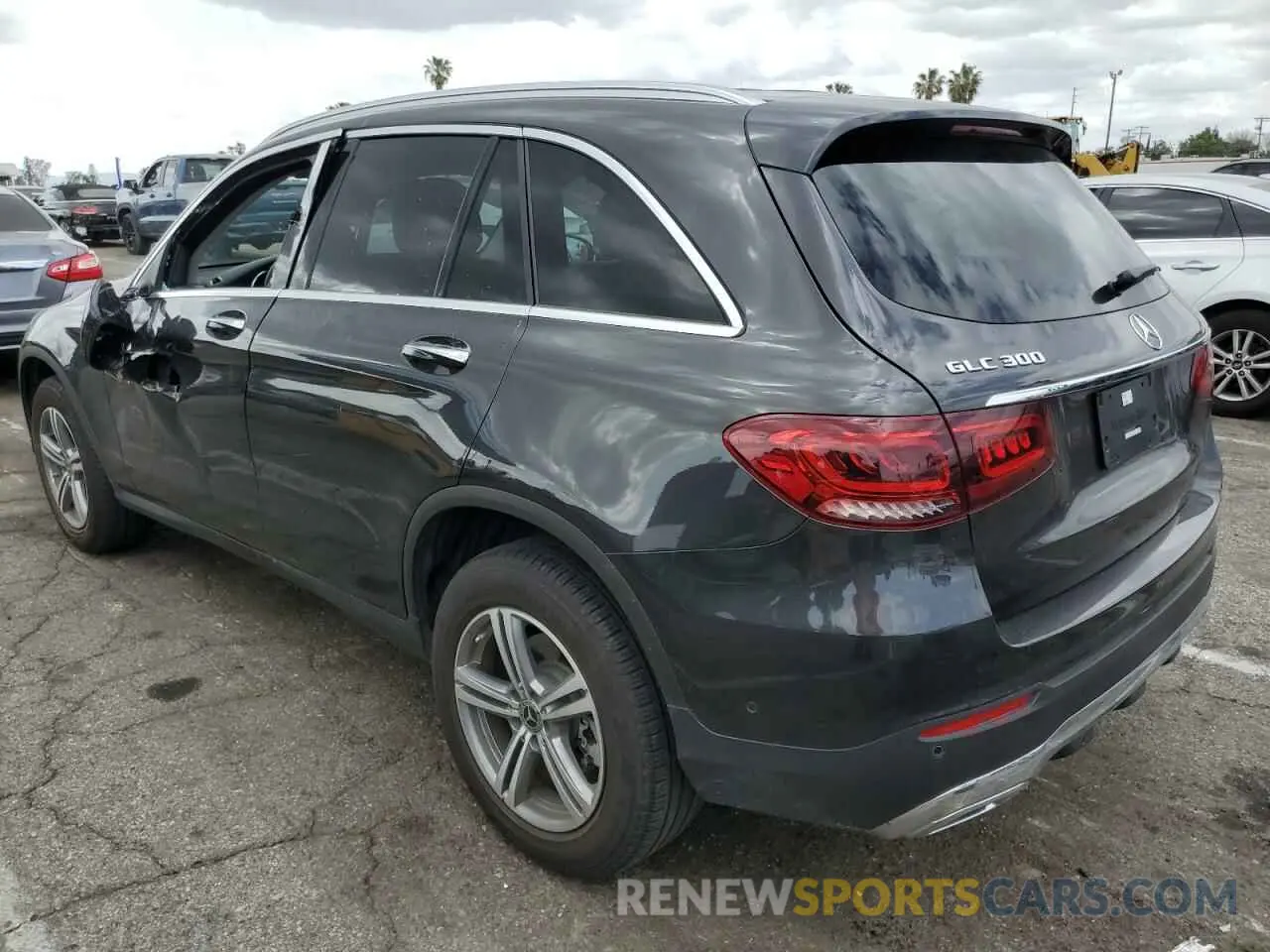 2 Photograph of a damaged car W1N0G8DB7NV397716 MERCEDES-BENZ GLC-CLASS 2022