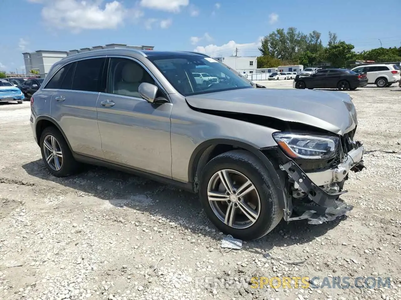 4 Photograph of a damaged car W1N0G8DB7NV398056 MERCEDES-BENZ GLC-CLASS 2022