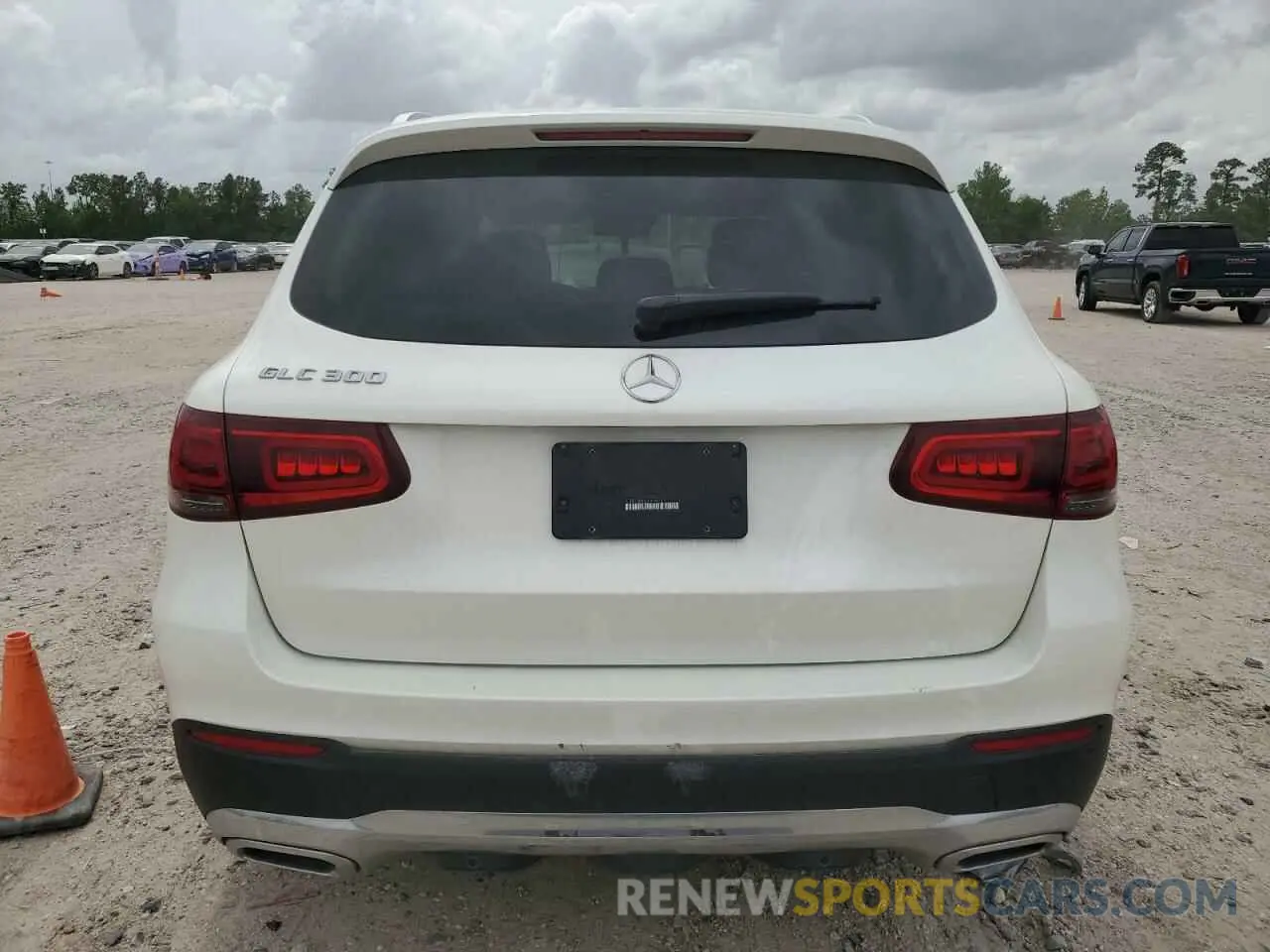 6 Photograph of a damaged car W1N0G8DB8NV349870 MERCEDES-BENZ GLC-CLASS 2022