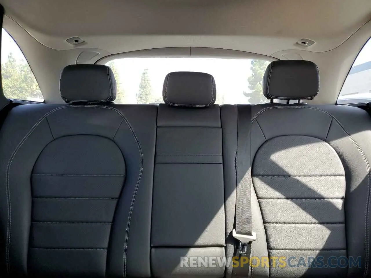 10 Photograph of a damaged car W1N0G8DB9NG110994 MERCEDES-BENZ GLC-CLASS 2022