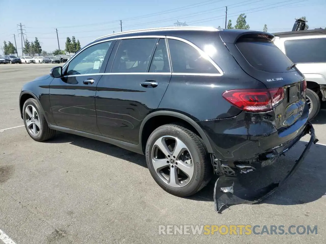 2 Photograph of a damaged car W1N0G8DB9NG110994 MERCEDES-BENZ GLC-CLASS 2022