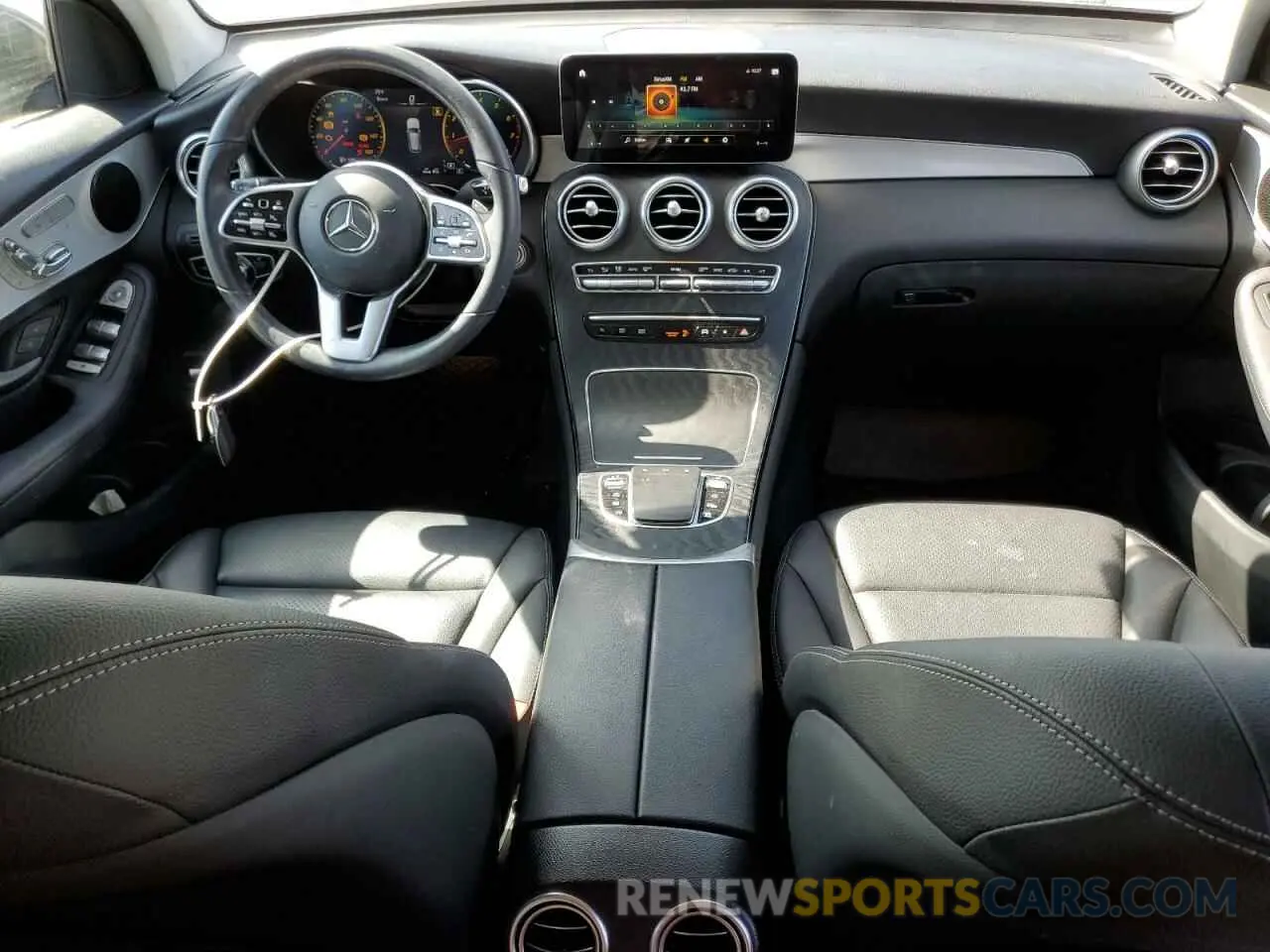 8 Photograph of a damaged car W1N0G8DB9NG110994 MERCEDES-BENZ GLC-CLASS 2022