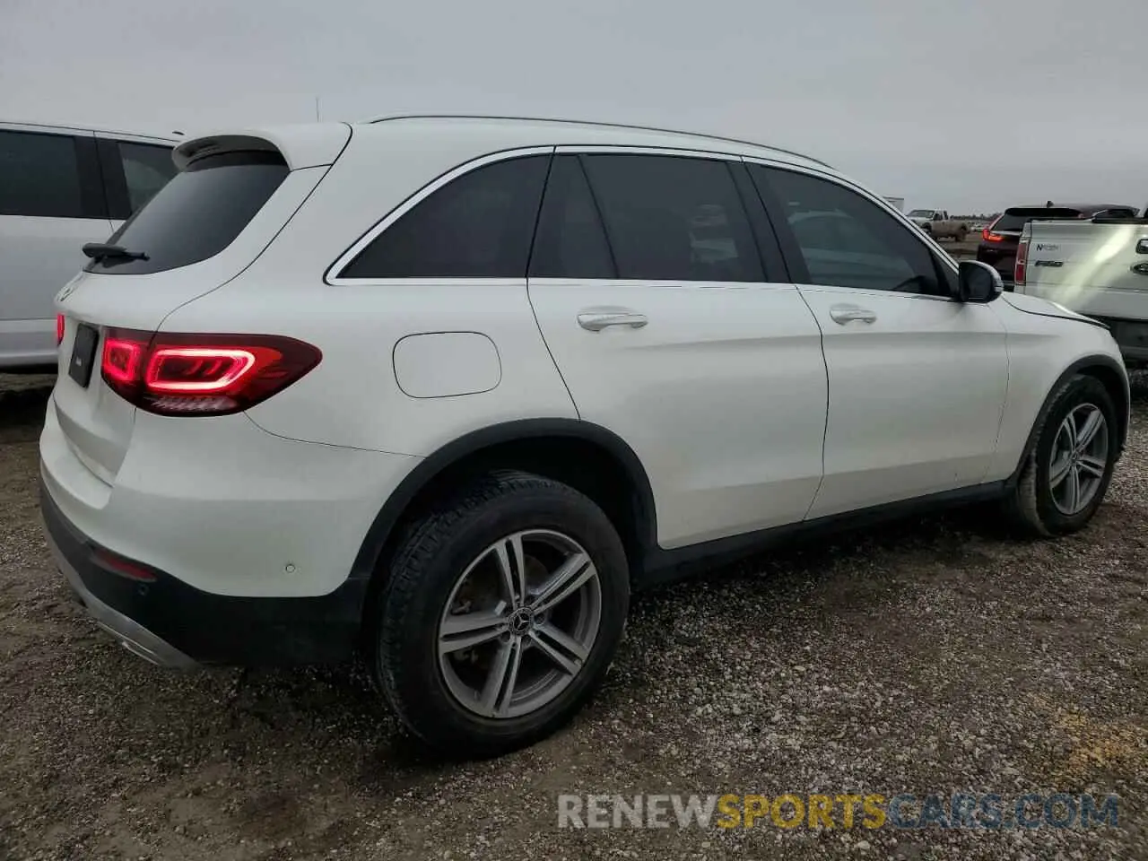 3 Photograph of a damaged car W1N0G8DB9NV366323 MERCEDES-BENZ GLC-CLASS 2022