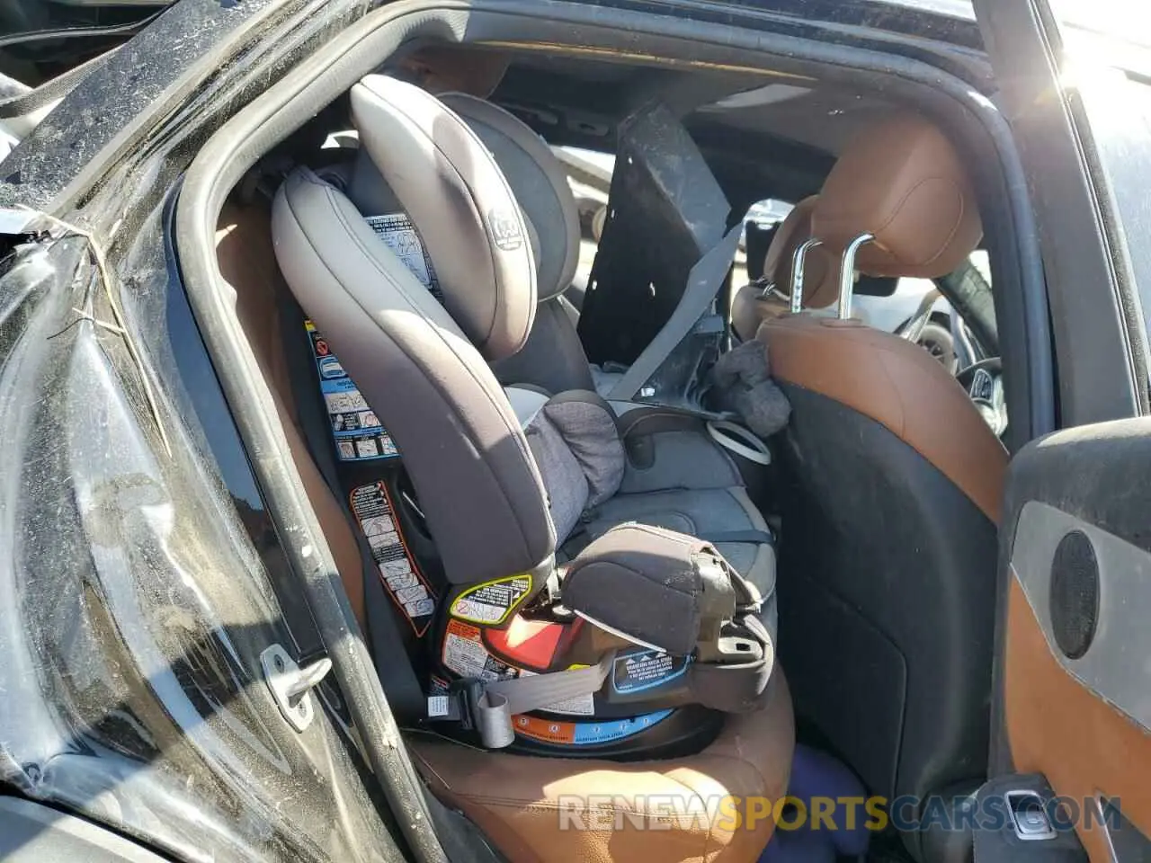 11 Photograph of a damaged car W1N0G8EB0NG058508 MERCEDES-BENZ GLC-CLASS 2022