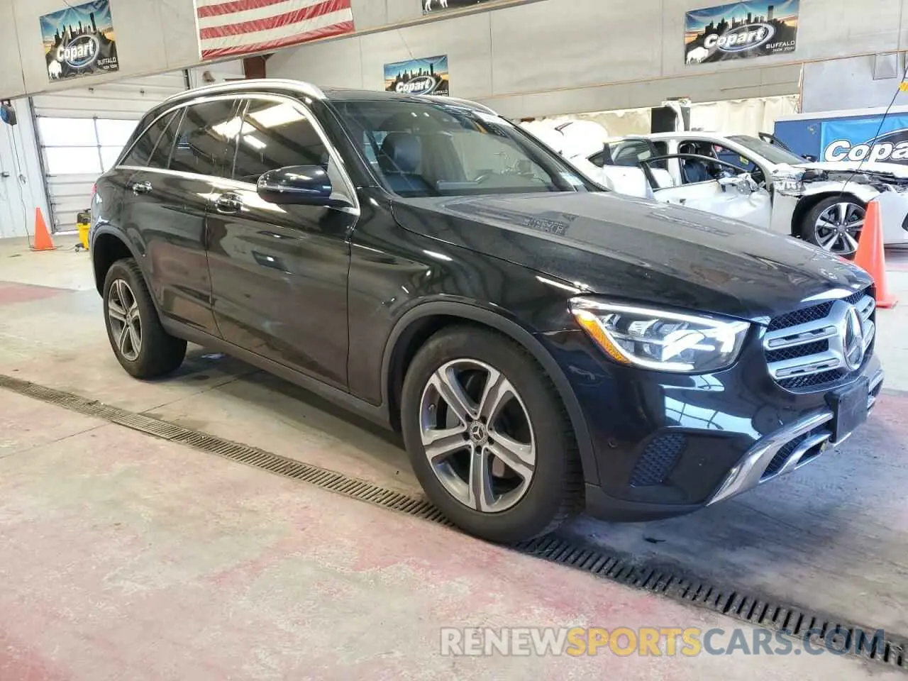 4 Photograph of a damaged car W1N0G8EB0NV378147 MERCEDES-BENZ GLC-CLASS 2022