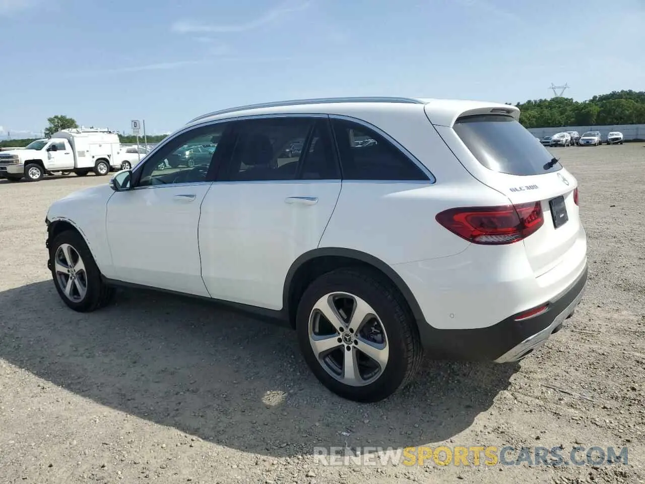 2 Photograph of a damaged car W1N0G8EB0NV395997 MERCEDES-BENZ GLC-CLASS 2022