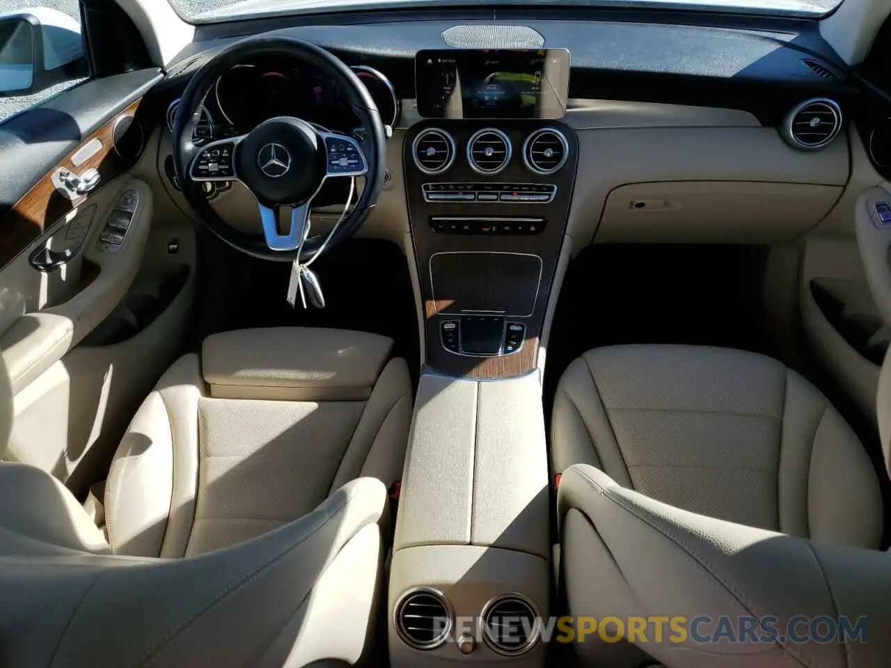 8 Photograph of a damaged car W1N0G8EB1NV380845 MERCEDES-BENZ GLC-CLASS 2022