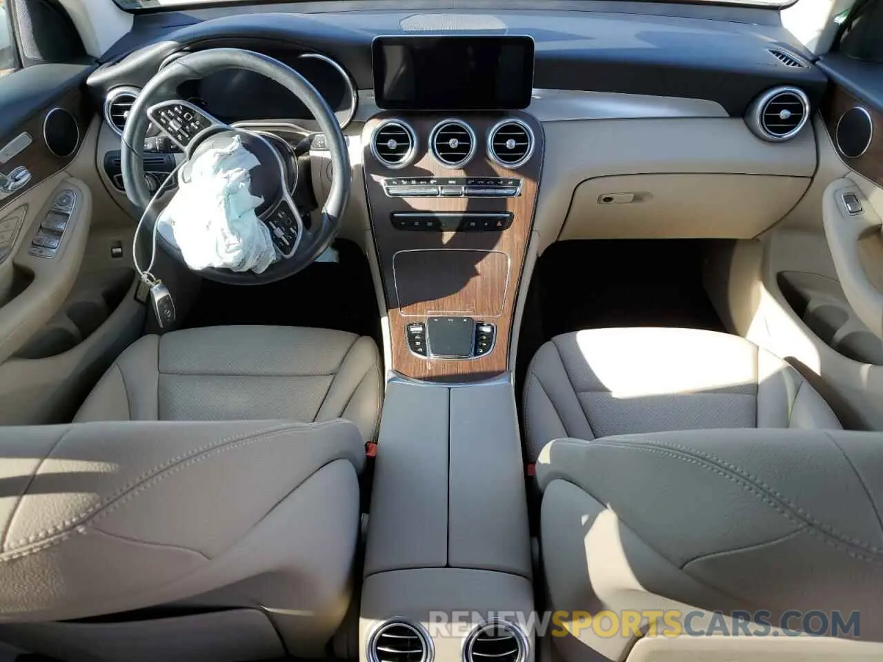 8 Photograph of a damaged car W1N0G8EB1NV381638 MERCEDES-BENZ GLC-CLASS 2022
