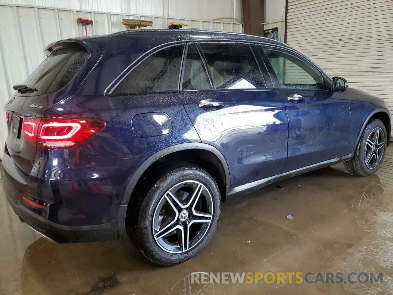 3 Photograph of a damaged car W1N0G8EB3NG074542 MERCEDES-BENZ GLC-CLASS 2022