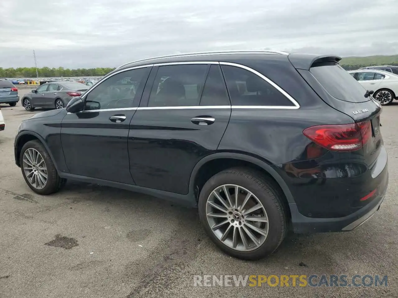 2 Photograph of a damaged car W1N0G8EB3NV338757 MERCEDES-BENZ GLC-CLASS 2022