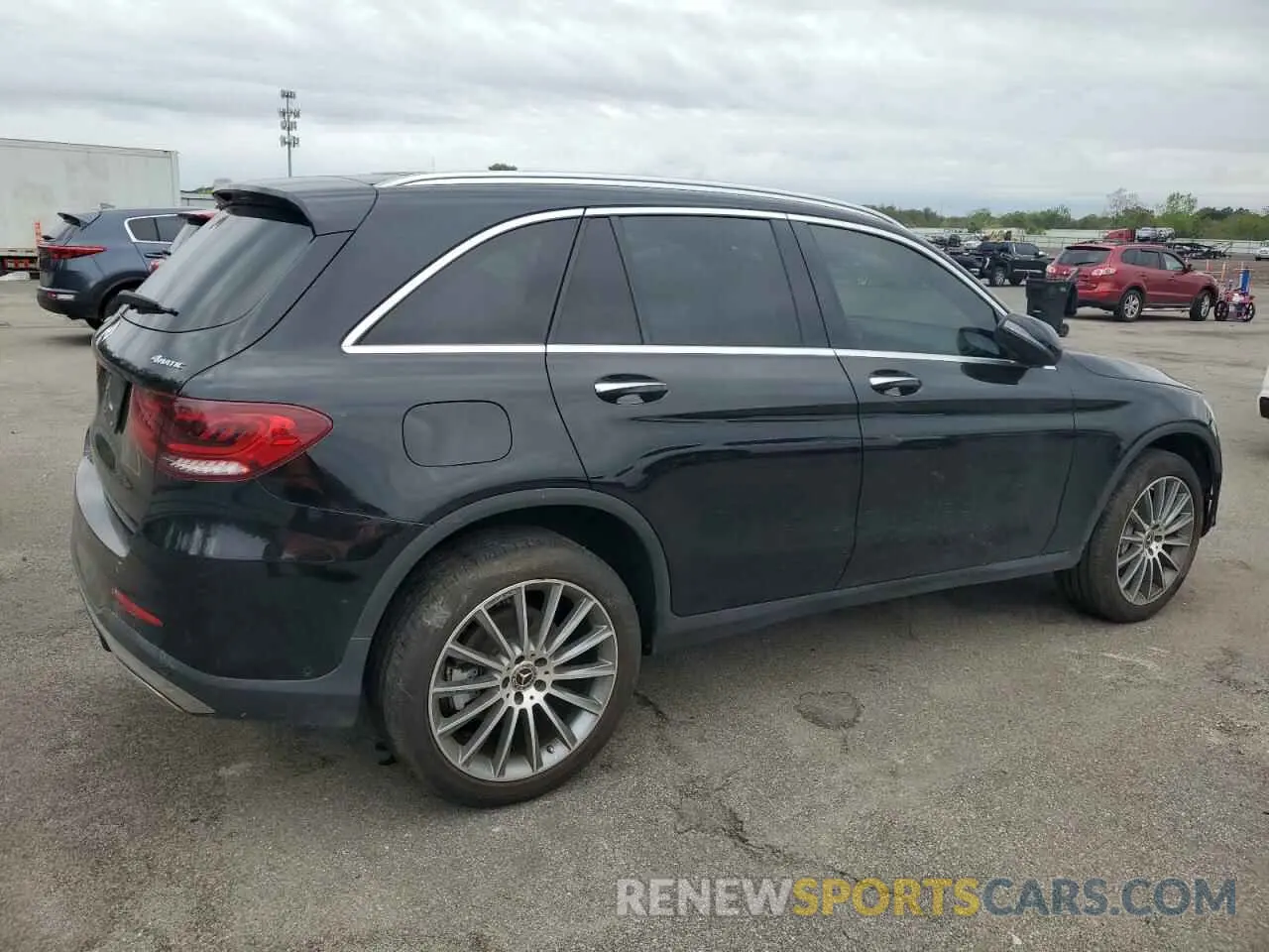 3 Photograph of a damaged car W1N0G8EB3NV338757 MERCEDES-BENZ GLC-CLASS 2022