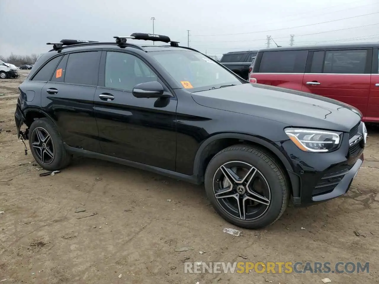 4 Photograph of a damaged car W1N0G8EB5NV331163 MERCEDES-BENZ GLC-CLASS 2022