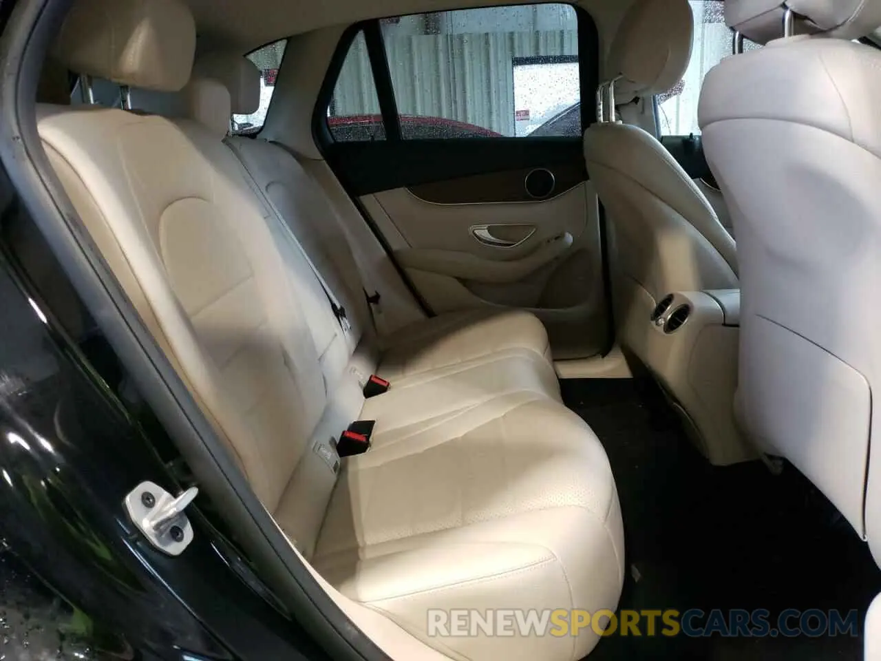 11 Photograph of a damaged car W1N0G8EB5NV395185 MERCEDES-BENZ GLC-CLASS 2022