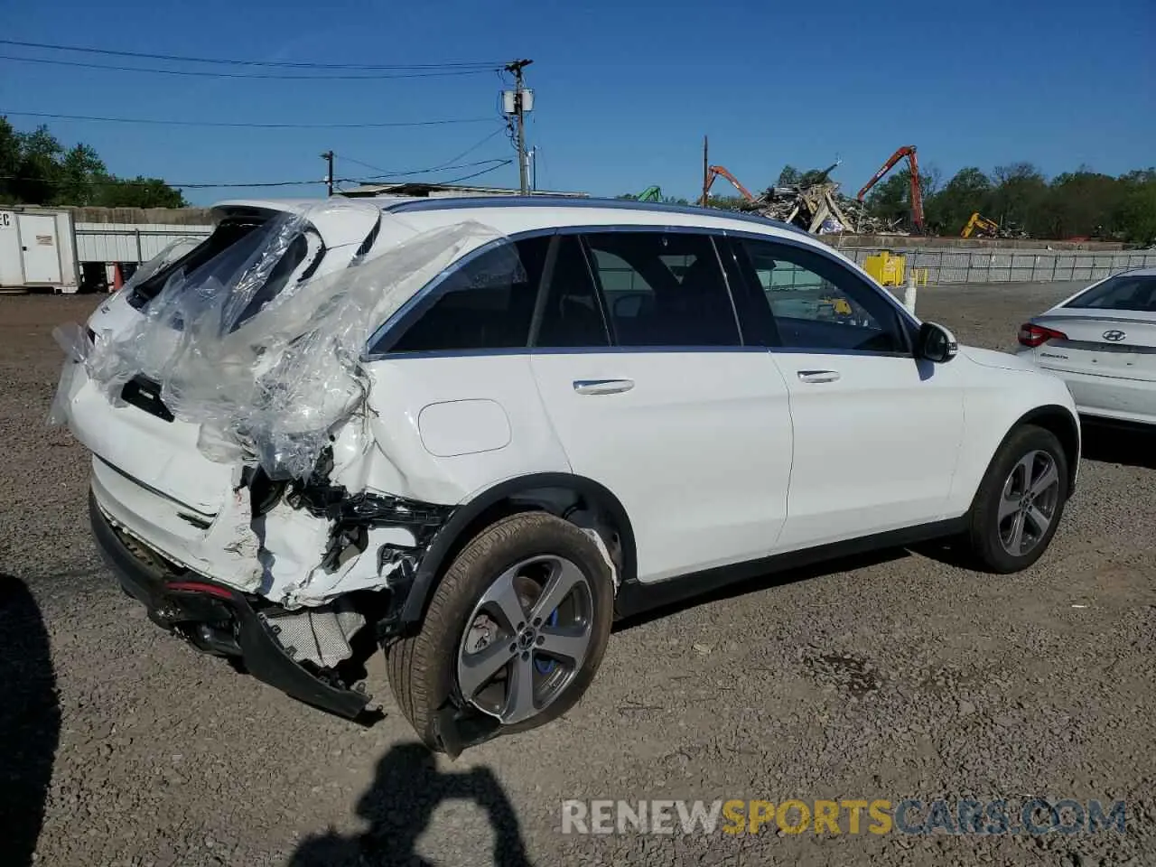 3 Photograph of a damaged car W1N0G8EB6NG109347 MERCEDES-BENZ GLC-CLASS 2022