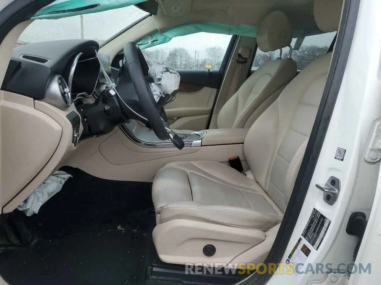 7 Photograph of a damaged car W1N0G8EB6NV373390 MERCEDES-BENZ GLC-CLASS 2022