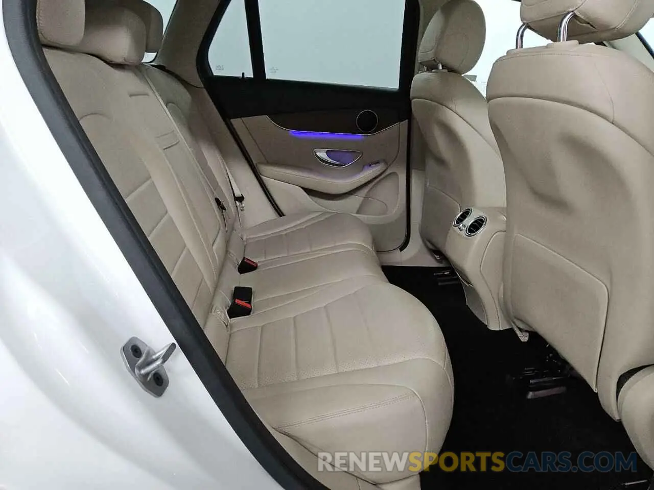 11 Photograph of a damaged car W1N0G8EB6NV390495 MERCEDES-BENZ GLC-CLASS 2022