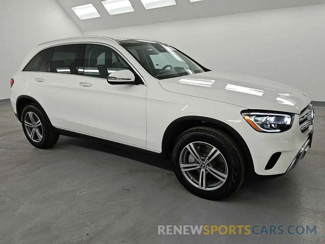 4 Photograph of a damaged car W1N0G8EB6NV390495 MERCEDES-BENZ GLC-CLASS 2022