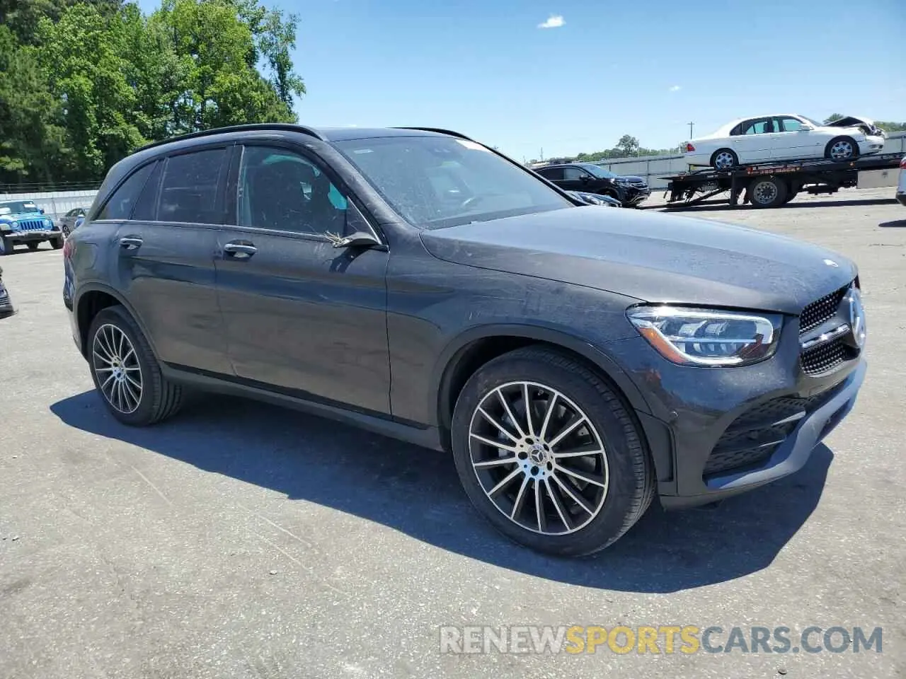 4 Photograph of a damaged car W1N0G8EB8NG118633 MERCEDES-BENZ GLC-CLASS 2022