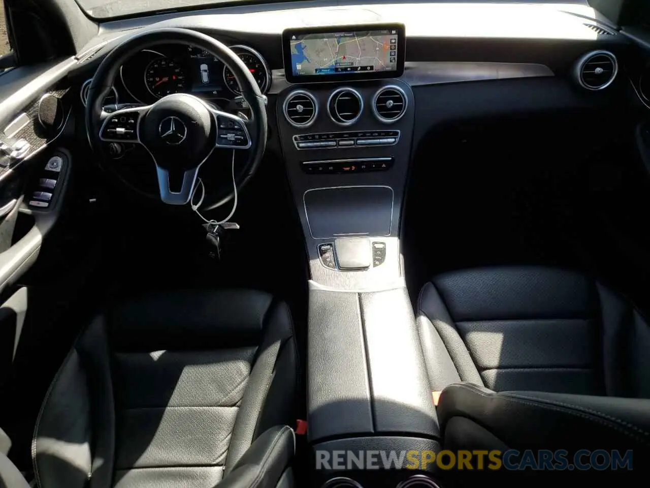 8 Photograph of a damaged car W1N0G8EB9NV367082 MERCEDES-BENZ GLC-CLASS 2022