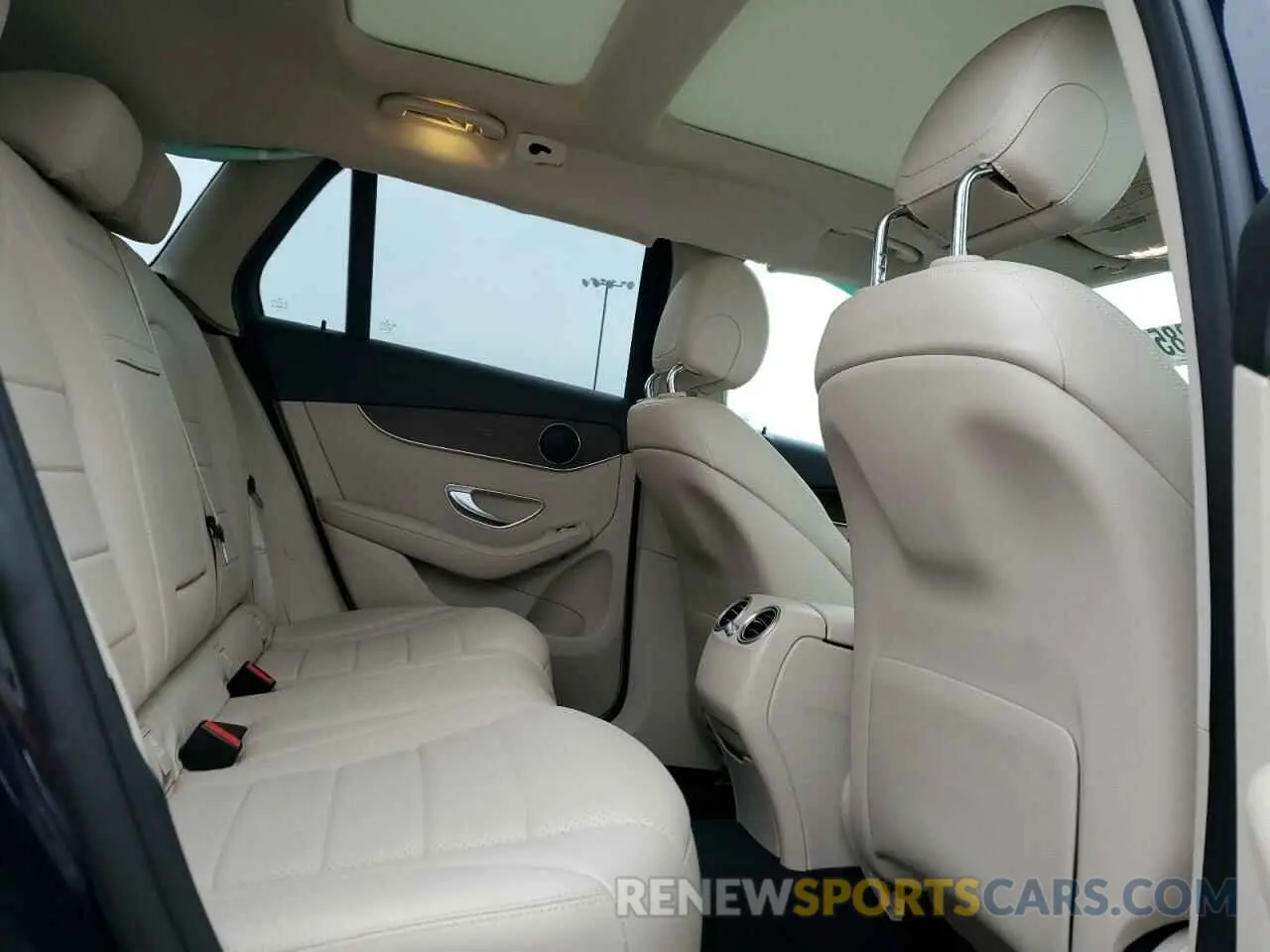 11 Photograph of a damaged car W1N0G8EBXNG059696 MERCEDES-BENZ GLC-CLASS 2022