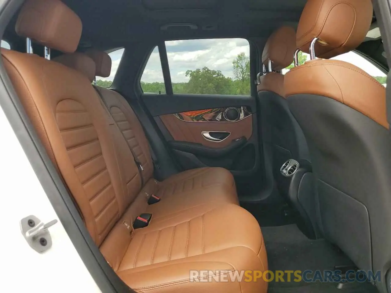 11 Photograph of a damaged car W1N0G8EBXNV365387 MERCEDES-BENZ GLC-CLASS 2022