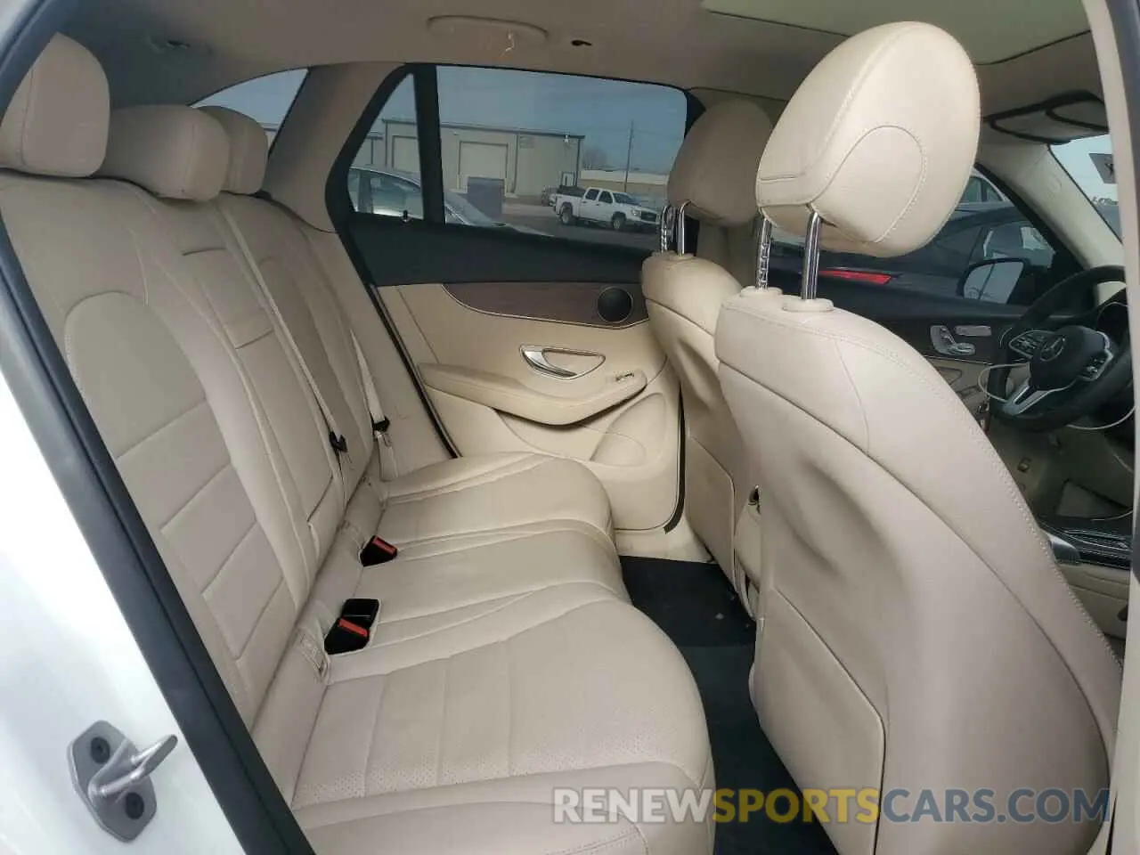 11 Photograph of a damaged car W1N0G8EBXNV368175 MERCEDES-BENZ GLC-CLASS 2022