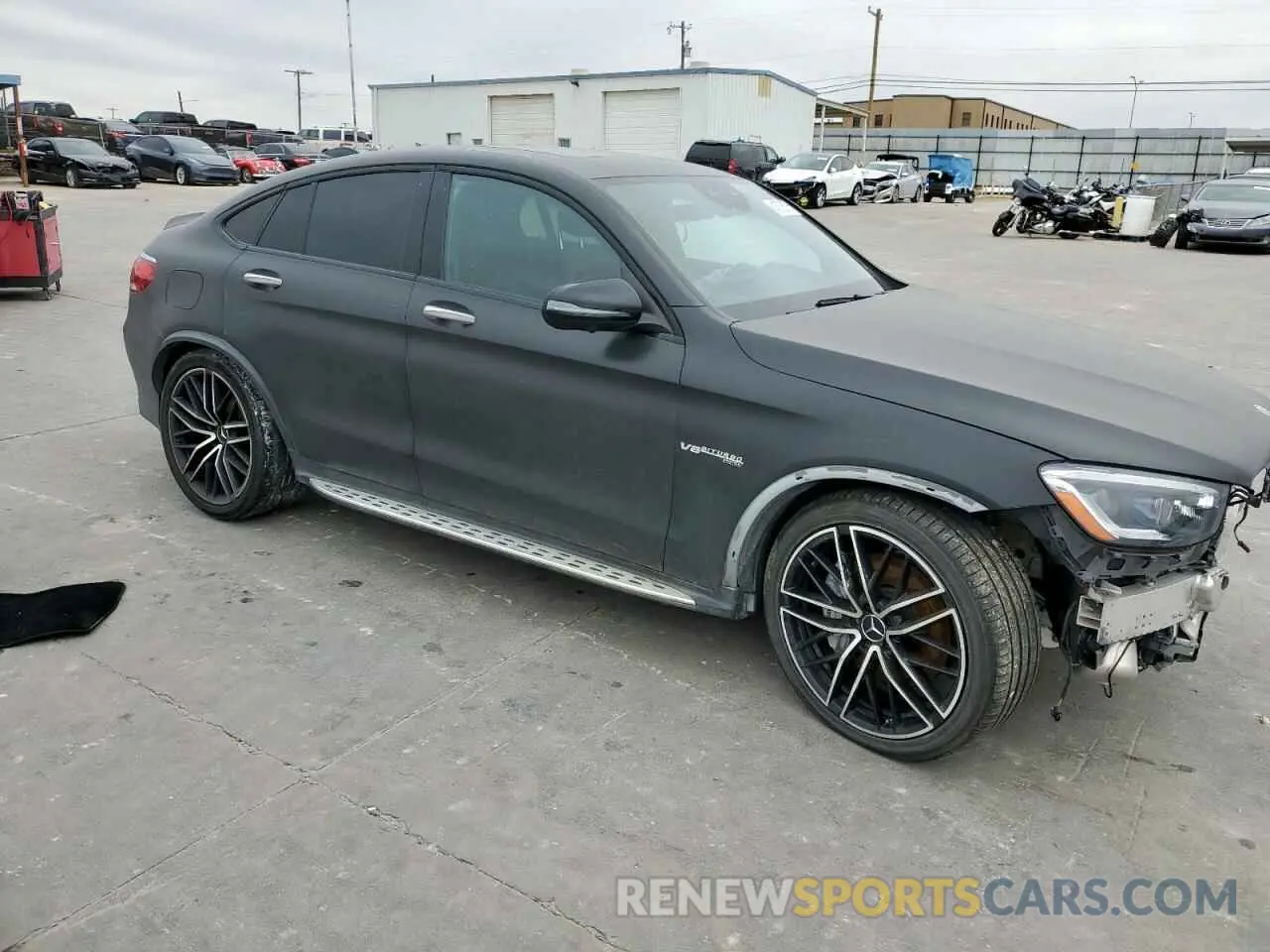 4 Photograph of a damaged car W1N0J6EB7NG025897 MERCEDES-BENZ GLC-CLASS 2022