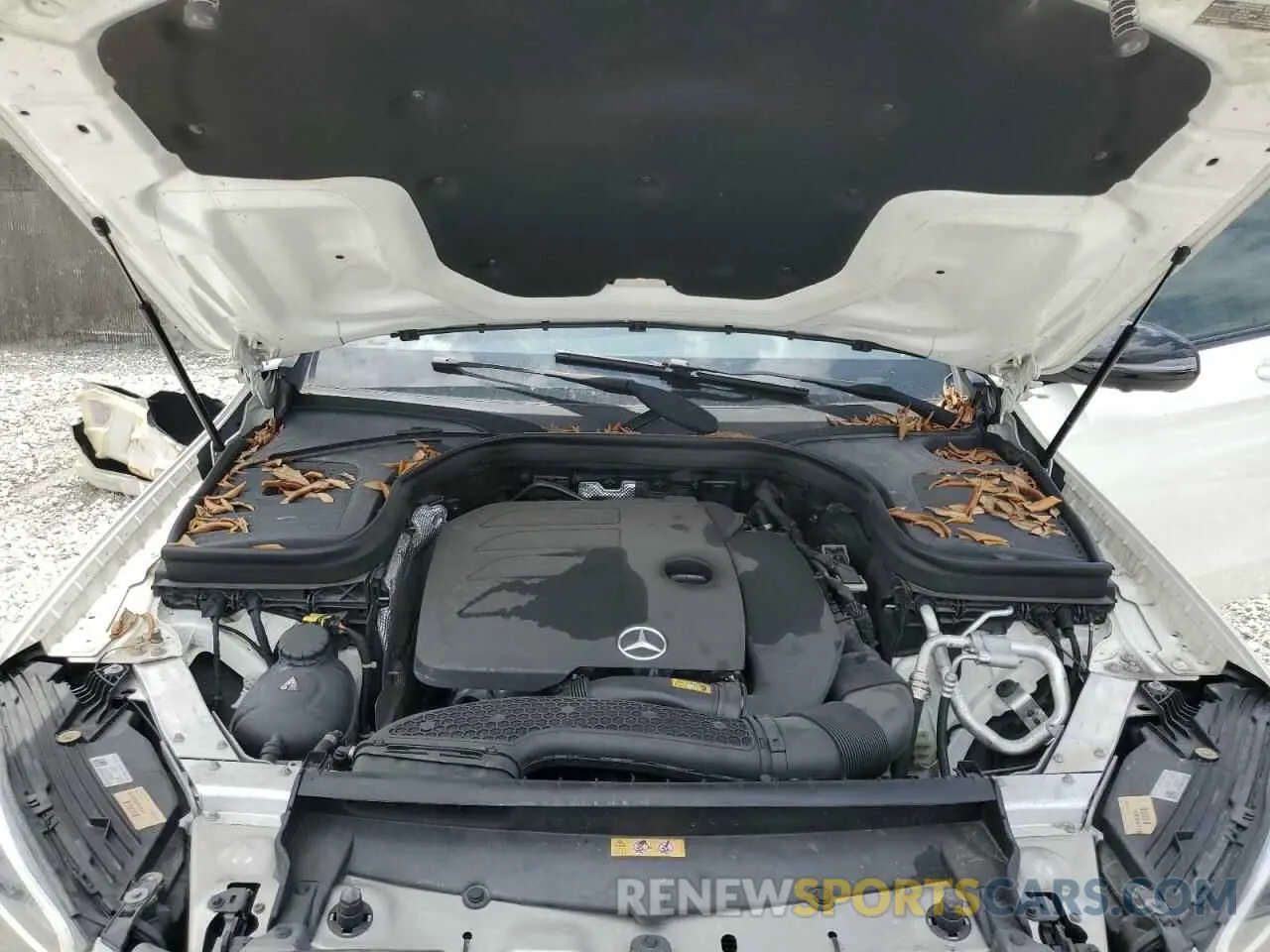 11 Photograph of a damaged car W1N0J8EB2NG056213 MERCEDES-BENZ GLC-CLASS 2022